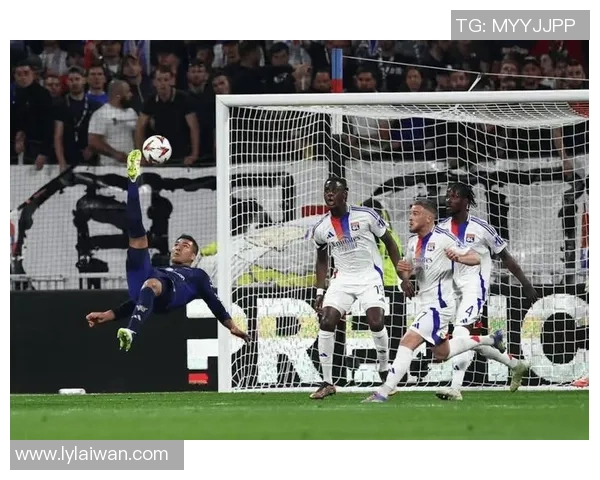 欧联杯精彩对决里昂逆转波尔图上演惊心动魄的7球大战